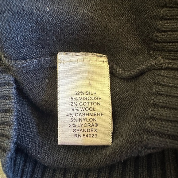 Banana Republic Silk Cotton Cashmere Black Turtleneck Size Medium - Picture 4 of 4